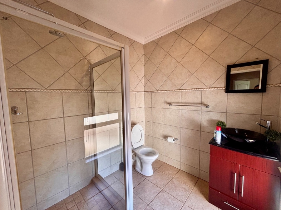 3 Bedroom Property for Sale in Wilkoppies North West